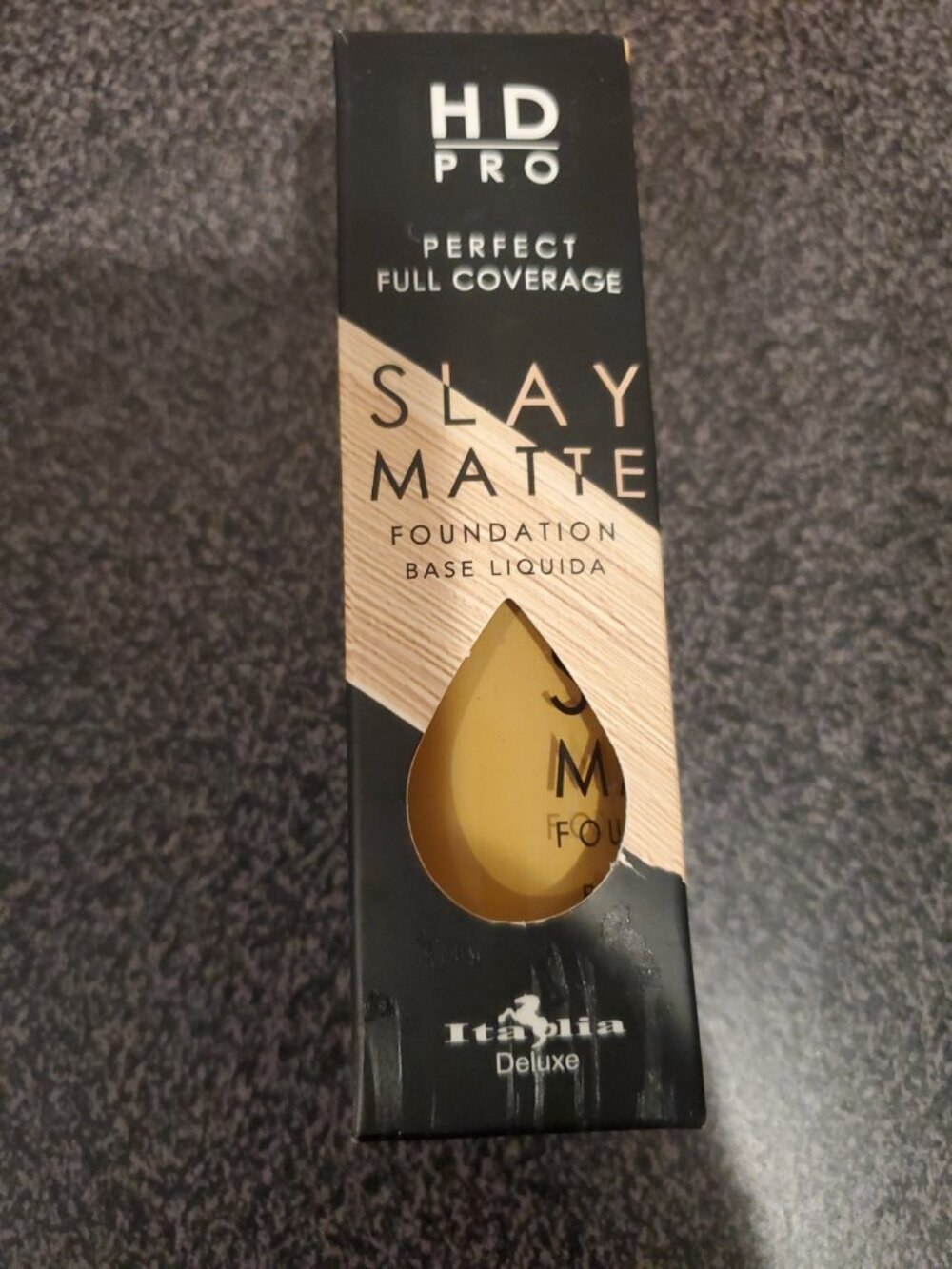 Italia Deluxe HD Pro Slay Matte Foundation - Lightweight Oil-Free GOLDEN CARAMEL